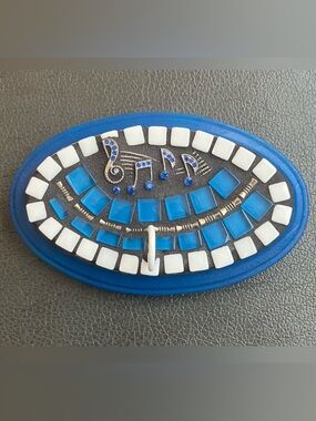 Handmade Wood & Glass Music Key or Chain Holder Oval Treble Clef Music Notes